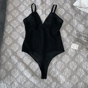 SKIMS Sheer Sculpt Thong ONYX